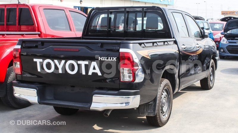 Big with watermark toyota hilux agadez import dubai 5069