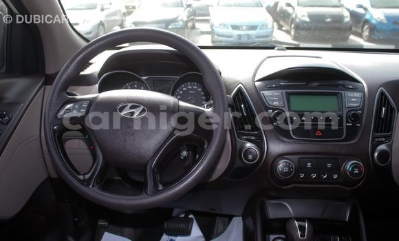 Acheter Import Voiture Hyundai Tucson Beige à Import - Dubai, Agadez Acheter Import Voiture Hyundai Tucson Beige à Import - Dubai, Agadez