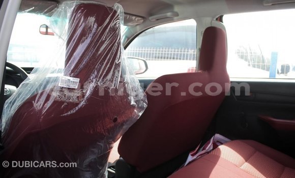Sayi Imported Toyota Hilux Other Mota in Import - Dubai a Agadez Sayi Imported Toyota Hilux Other Mota in Import - Dubai a Agadez
