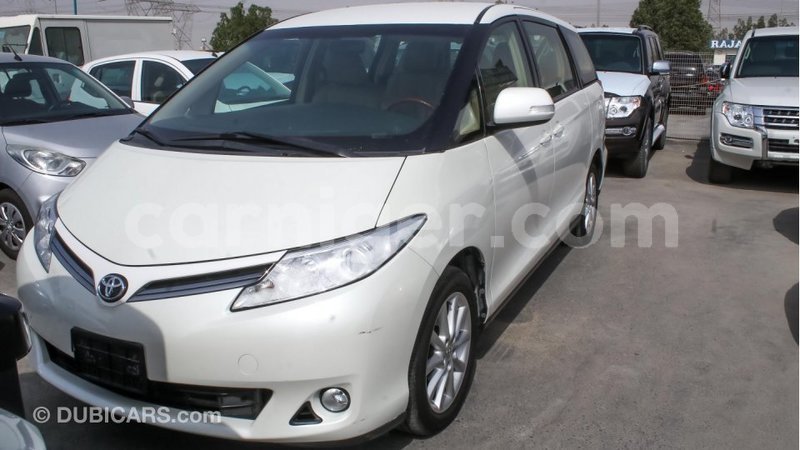 Big with watermark toyota previa agadez import dubai 5074