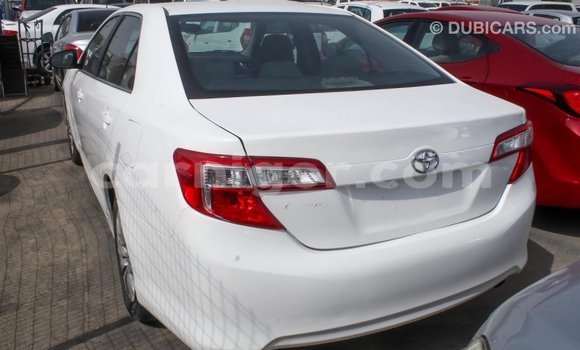 Buy Import Toyota Camry White Car in Import - Dubai in Agadez Buy Import Toyota Camry White Car in Import - Dubai in Agadez