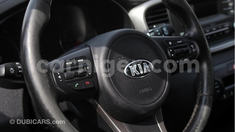 Big with watermark kia sorento agadez import dubai 5076