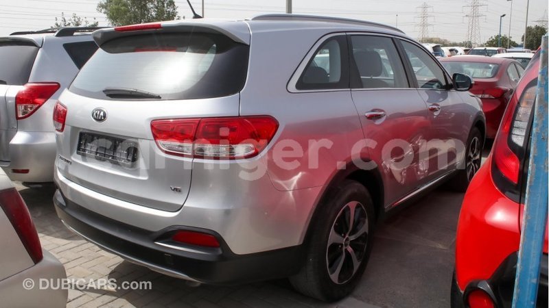 Big with watermark kia sorento agadez import dubai 5076