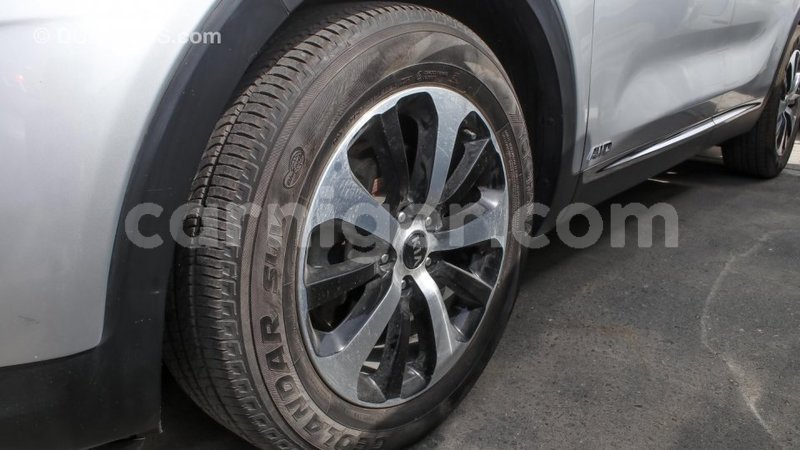 Big with watermark kia sorento agadez import dubai 5076