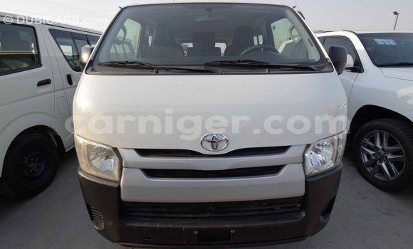 Buy Import Toyota Hiace White Car in Import - Dubai in Agadez Buy Import Toyota Hiace White Car in Import - Dubai in Agadez