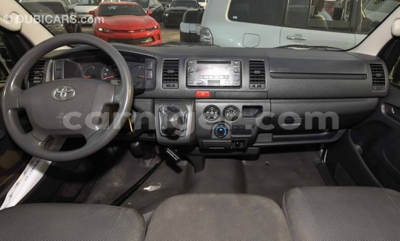 Buy Import Toyota Hiace White Car in Import - Dubai in Agadez Buy Import Toyota Hiace White Car in Import - Dubai in Agadez