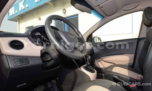 Sayi Imported Hyundai i10 Red Mota in Import - Dubai a Agadez Sayi Imported Hyundai i10 Red Mota in Import - Dubai a Agadez