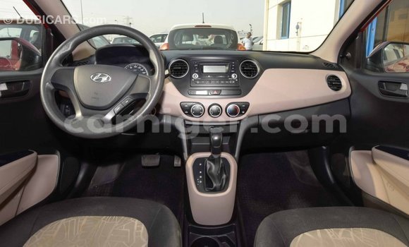 Sayi Imported Hyundai i10 Red Mota in Import - Dubai a Agadez Sayi Imported Hyundai i10 Red Mota in Import - Dubai a Agadez