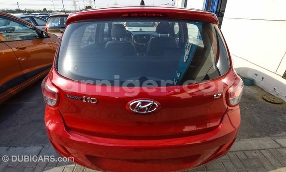 Sayi Imported Hyundai i10 Red Mota in Import - Dubai a Agadez Sayi Imported Hyundai i10 Red Mota in Import - Dubai a Agadez
