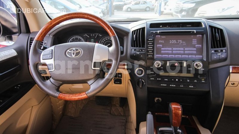 Big with watermark toyota land cruiser agadez import dubai 5081