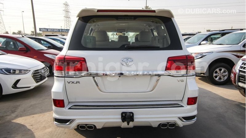 Big with watermark toyota land cruiser agadez import dubai 5081