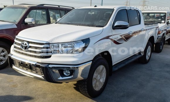Buy Import Toyota Hilux White Car in Import - Dubai in Agadez Buy Import Toyota Hilux White Car in Import - Dubai in Agadez