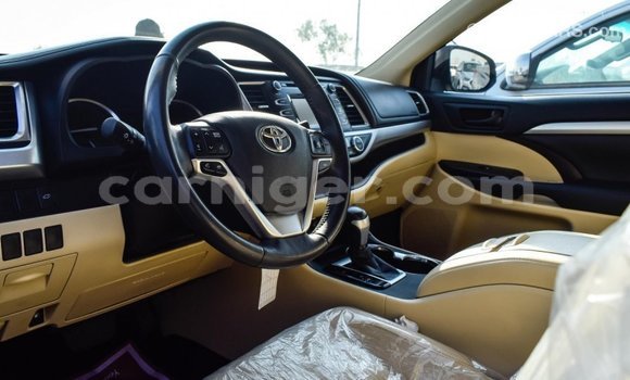 Buy Import Toyota Highlander Black Car in Import - Dubai in Agadez Buy Import Toyota Highlander Black Car in Import - Dubai in Agadez