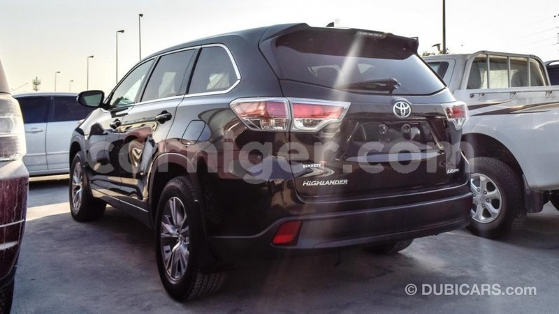 Big with watermark toyota highlander agadez import dubai 5084