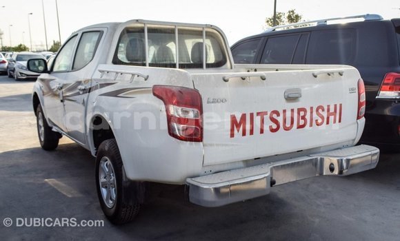 اشتري Imported Mitsubishi L200 White سيارة في Import - Dubai في أغاديز اشتري Imported Mitsubishi L200 White سيارة في Import - Dubai في أغاديز