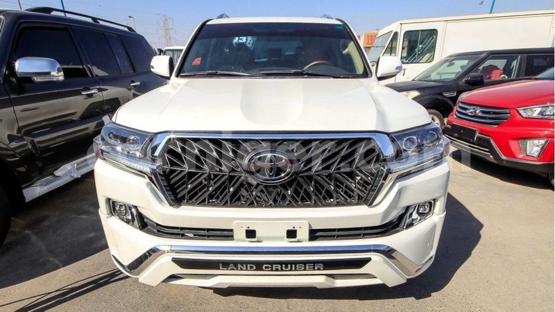 Big with watermark toyota land cruiser agadez import dubai 5086