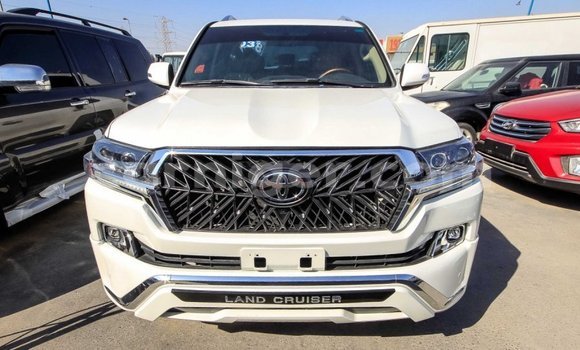 Sayi Imported Toyota Land Cruiser White Babbar mota in Import - Dubai a Agadez Sayi Imported Toyota Land Cruiser White Babbar mota in Import - Dubai a Agadez