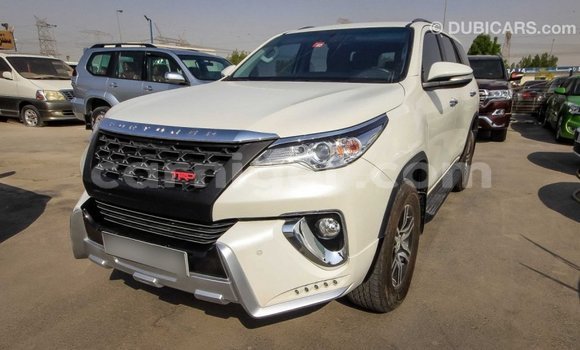 اشتري Imported Toyota Fortuner White سيارة في Import - Dubai في أغاديز اشتري Imported Toyota Fortuner White سيارة في Import - Dubai في أغاديز