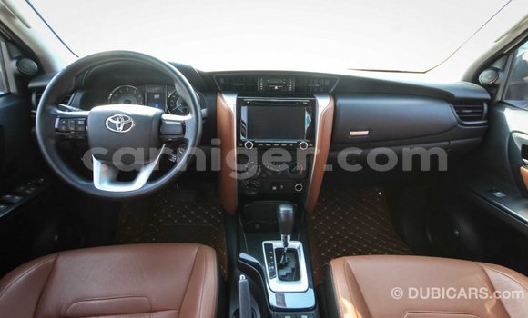 اشتري Imported Toyota Fortuner White سيارة في Import - Dubai في أغاديز اشتري Imported Toyota Fortuner White سيارة في Import - Dubai في أغاديز