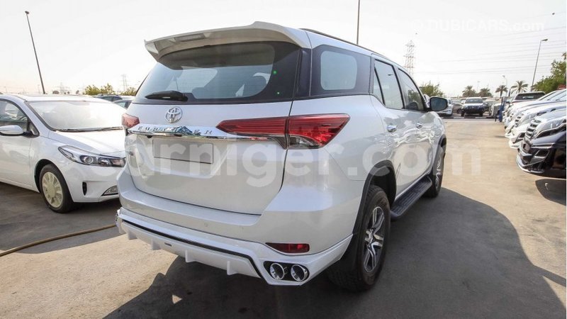 Big with watermark toyota fortuner agadez import dubai 5089