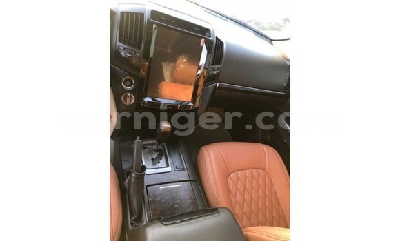 Sayi Imported Toyota Land Cruiser Black Babbar mota in Import - Dubai a Agadez Sayi Imported Toyota Land Cruiser Black Babbar mota in Import - Dubai a Agadez