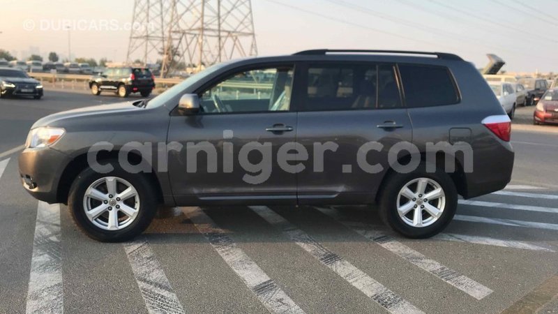 Big with watermark toyota highlander agadez import dubai 5106