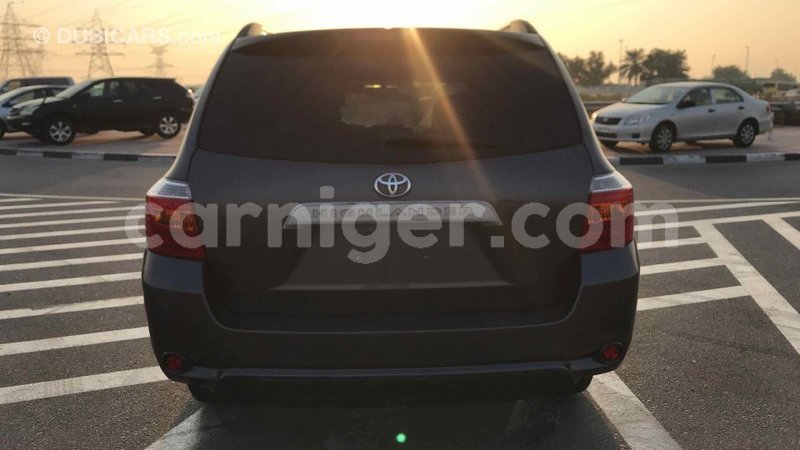 Big with watermark toyota highlander agadez import dubai 5106