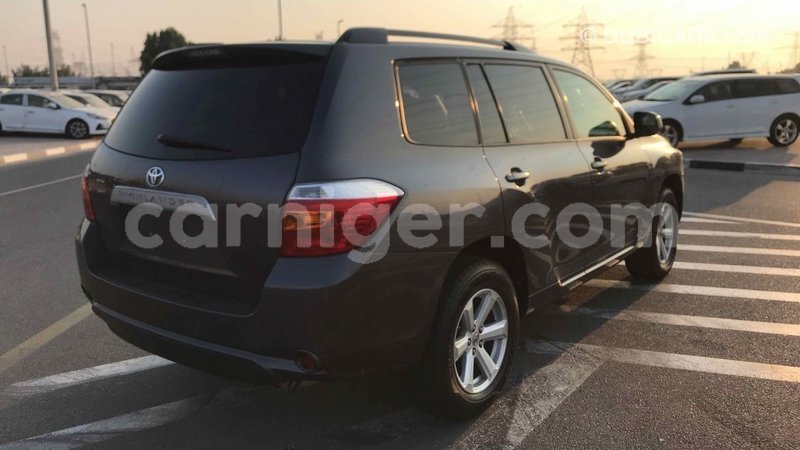 Big with watermark toyota highlander agadez import dubai 5106