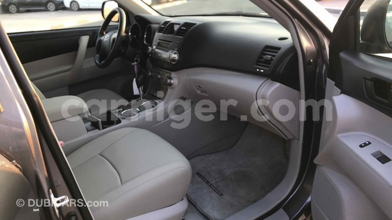 Big with watermark toyota highlander agadez import dubai 5106