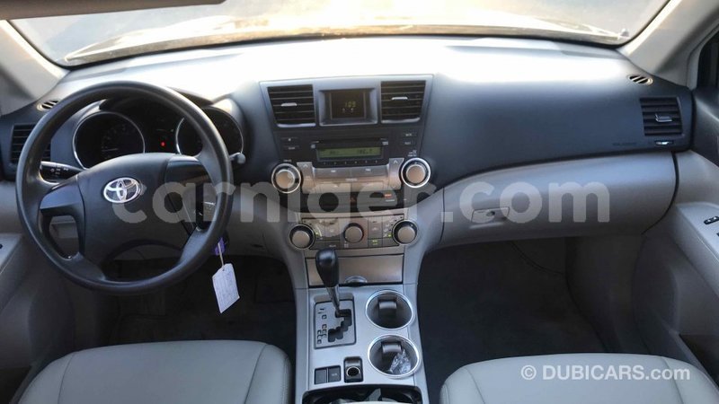 Big with watermark toyota highlander agadez import dubai 5106