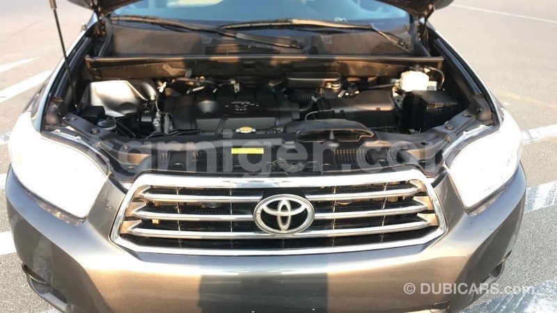 Big with watermark toyota highlander agadez import dubai 5106