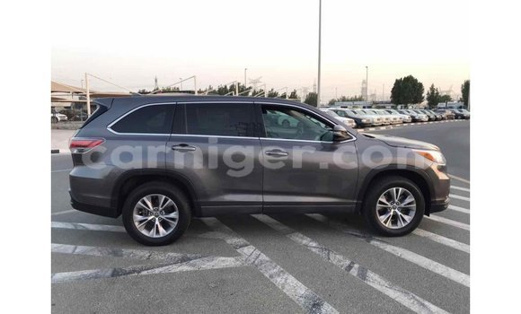 Acheter Import Voiture Toyota Highlander Autre à Import - Dubai, Agadez Acheter Import Voiture Toyota Highlander Autre à Import - Dubai, Agadez