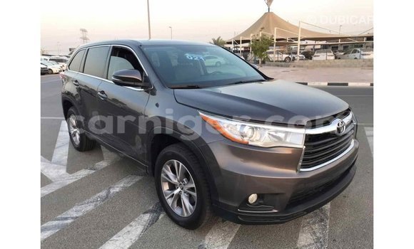 Acheter Import Voiture Toyota Highlander Autre à Import - Dubai, Agadez Acheter Import Voiture Toyota Highlander Autre à Import - Dubai, Agadez