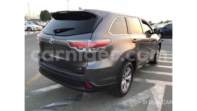 Big with watermark toyota highlander agadez import dubai 5108