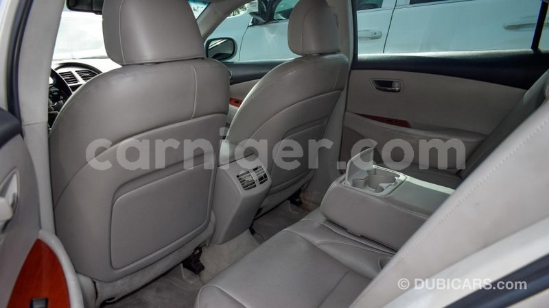 Big with watermark lexus es agadez import dubai 5116