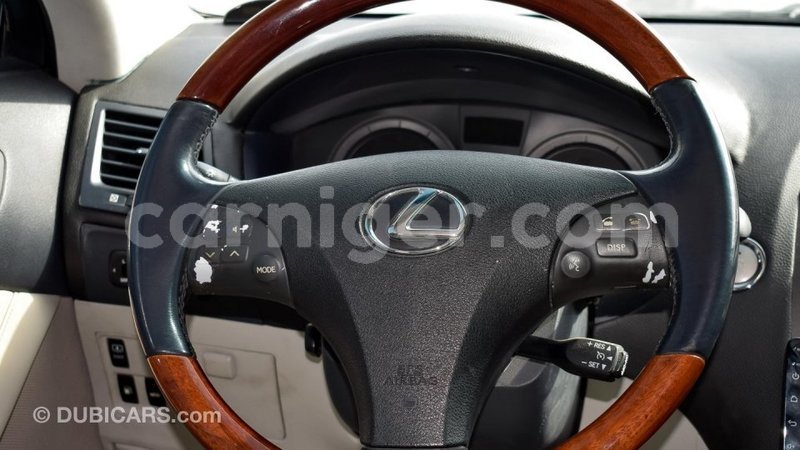 Big with watermark lexus es agadez import dubai 5116