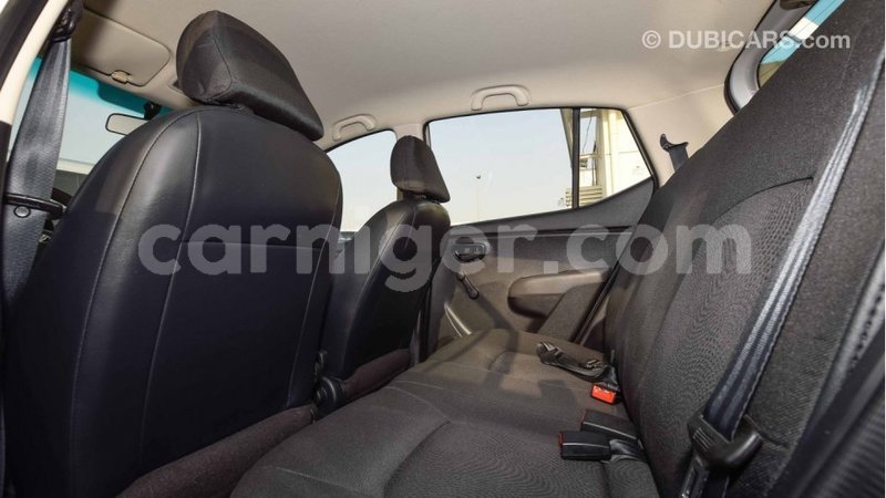 Big with watermark hyundai i10 agadez import dubai 5122