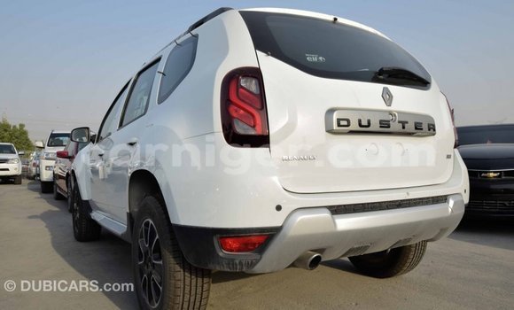 Sayi Imported Renault Duster White Mota in Import - Dubai a Agadez Sayi Imported Renault Duster White Mota in Import - Dubai a Agadez