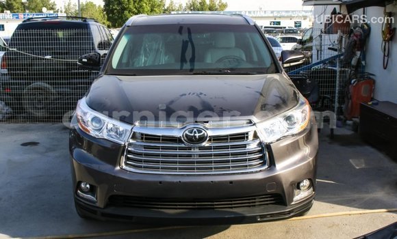 اشتري Imported Toyota Highlander Other سيارة في Import - Dubai في أغاديز اشتري Imported Toyota Highlander Other سيارة في Import - Dubai في أغاديز