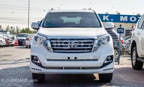 Acheter Import Voiture Toyota Prado Blanc à Import - Dubai, Agadez Acheter Import Voiture Toyota Prado Blanc à Import - Dubai, Agadez