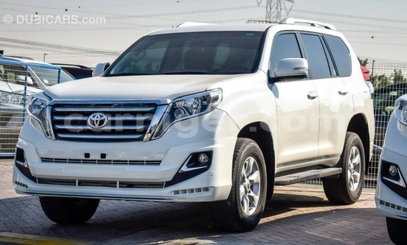 Acheter Import Voiture Toyota Prado Blanc à Import - Dubai, Agadez Acheter Import Voiture Toyota Prado Blanc à Import - Dubai, Agadez