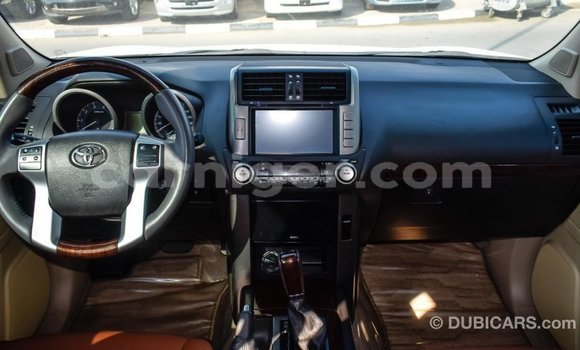 Acheter Import Voiture Toyota Prado Blanc à Import - Dubai, Agadez Acheter Import Voiture Toyota Prado Blanc à Import - Dubai, Agadez