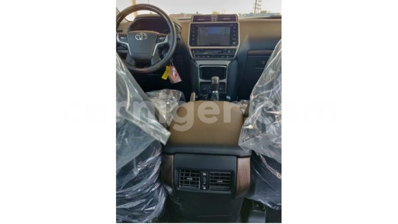 Big with watermark toyota prado agadez import dubai 5144