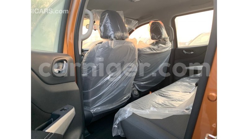 Big with watermark nissan navara agadez import dubai 5146