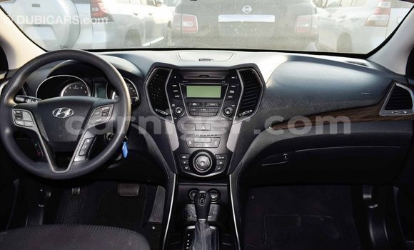 Sayi Imported Hyundai Santa Fe Red Mota in Import - Dubai a Agadez Sayi Imported Hyundai Santa Fe Red Mota in Import - Dubai a Agadez