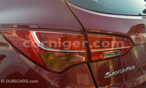 Sayi Imported Hyundai Santa Fe Red Mota in Import - Dubai a Agadez Sayi Imported Hyundai Santa Fe Red Mota in Import - Dubai a Agadez