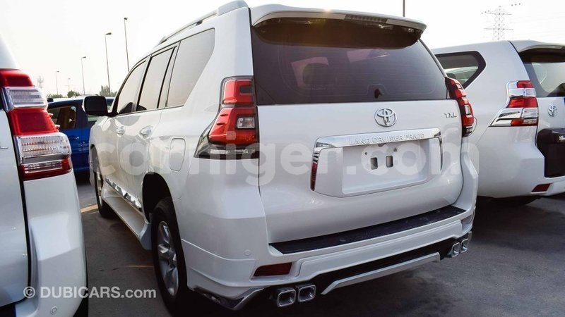 Big with watermark toyota prado agadez import dubai 5151