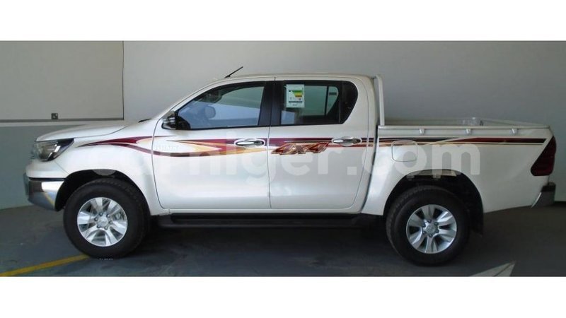 Big with watermark toyota hilux agadez import dubai 5159