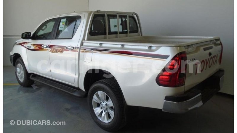 Big with watermark toyota hilux agadez import dubai 5159