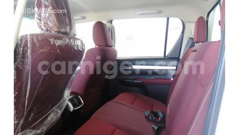 Big with watermark toyota hilux agadez import dubai 5159